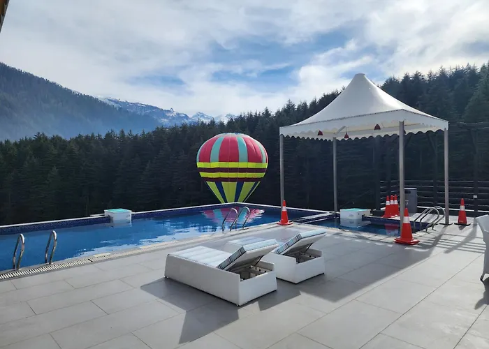 The Orchard Greens Resort - A Centrally Heated Property